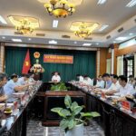 Ông Triệu Thế Hùng, Chủ tịch UBND tỉnh Hải Dương chủ trì phiên họp thường kỳ tháng 8 (lần 2) của UBND tỉnh